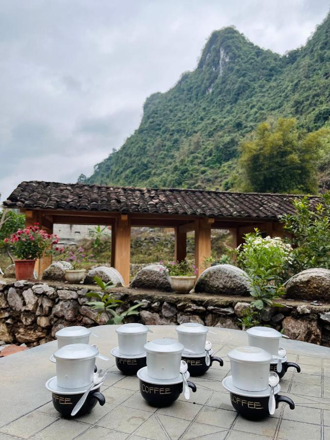 Tày Homestay Làng Đá Cổ Khuổi Ky- Bản Giốc Cao Bang Esterno foto