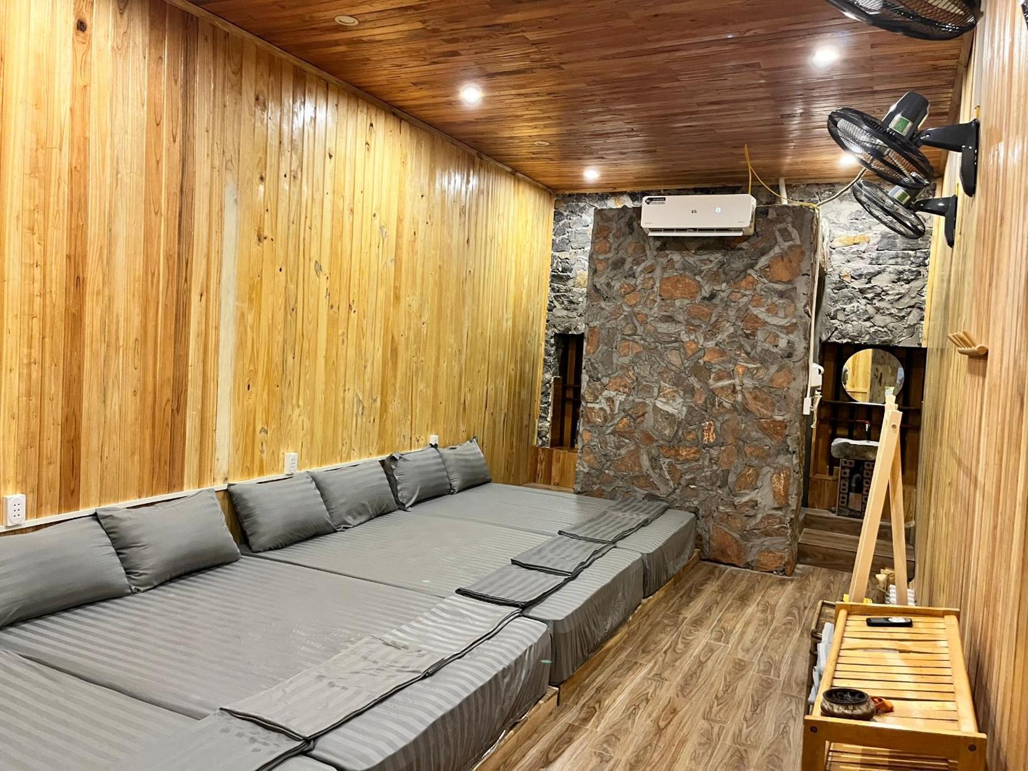 Tày Homestay Làng Đá Cổ Khuổi Ky- Bản Giốc Cao Bang Esterno foto